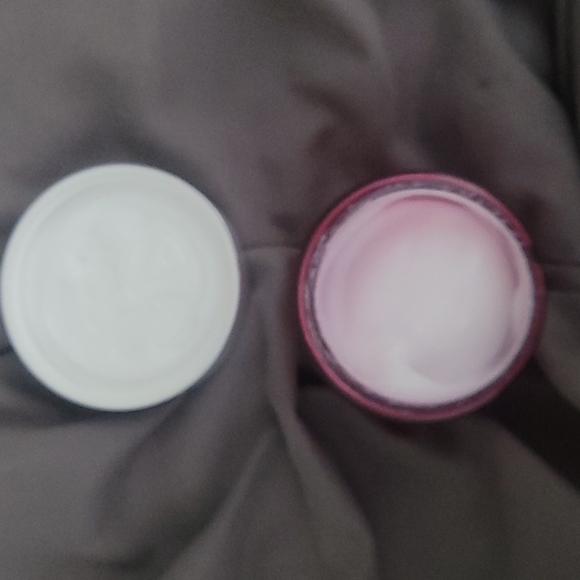 Andalou Naturals 1000 Roses - Picture 4 of 4